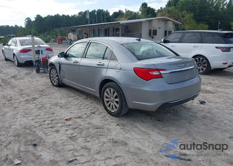 2013 Chrysler 200 Touring из США, поврежденный, VIN 1C3CCBBB2DN631697